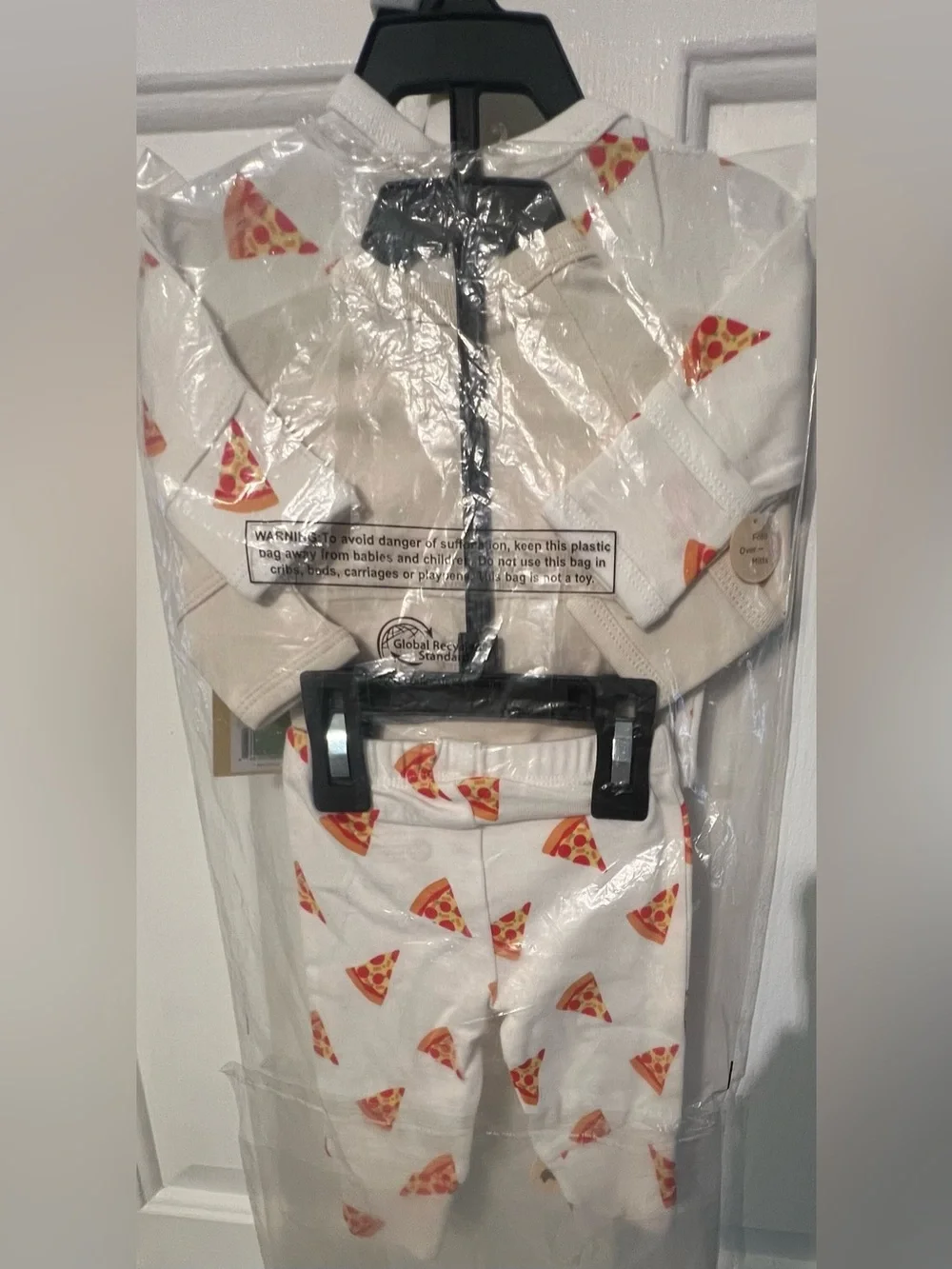 Monica + Andy Gender Neutral Newborn 4 Pc Pizza Themed Welcome Home Gift Set NWT
